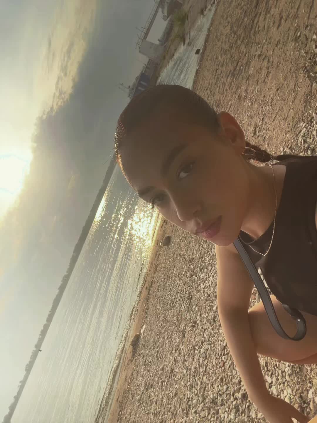 @miiamoress