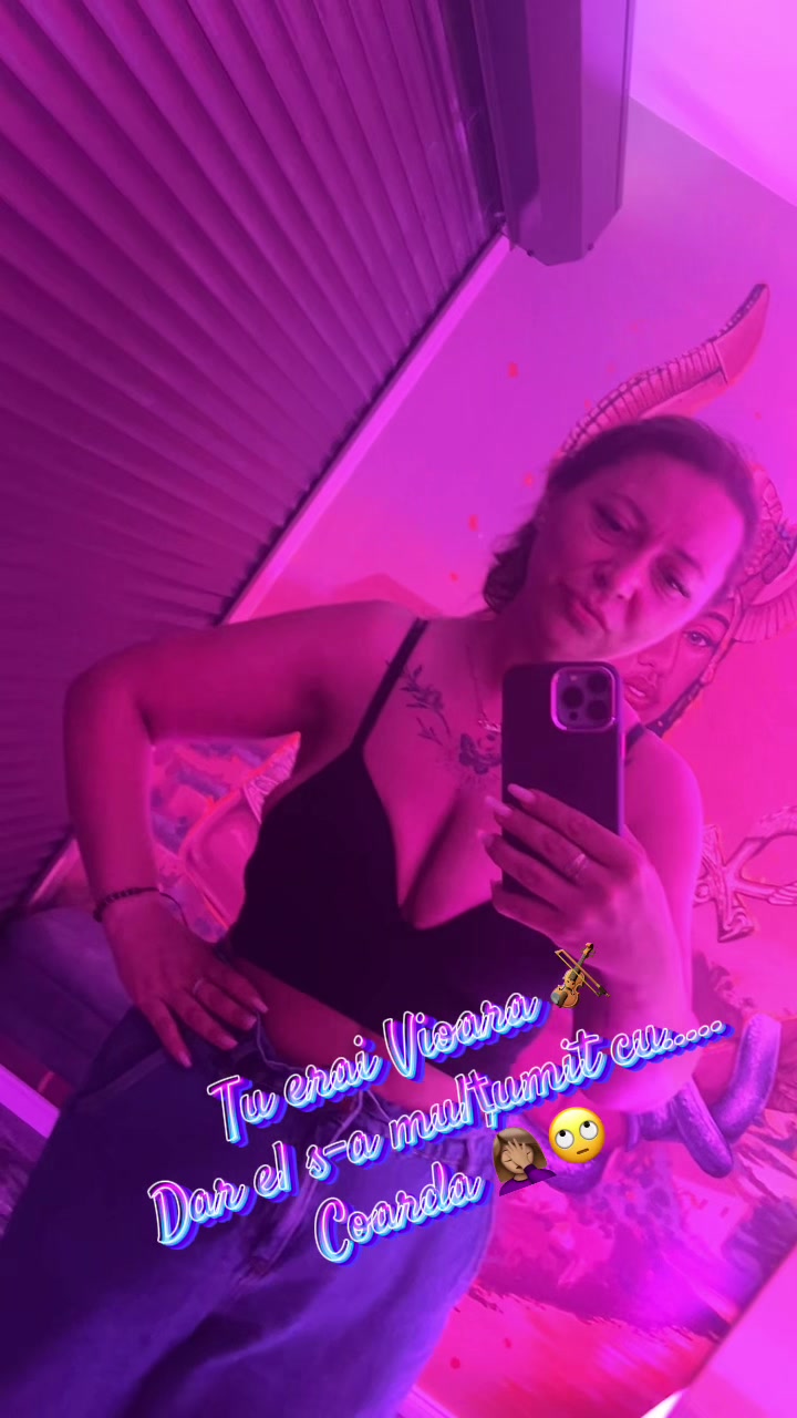 @🫧 𝓡𝓸𝔁𝔂🫧