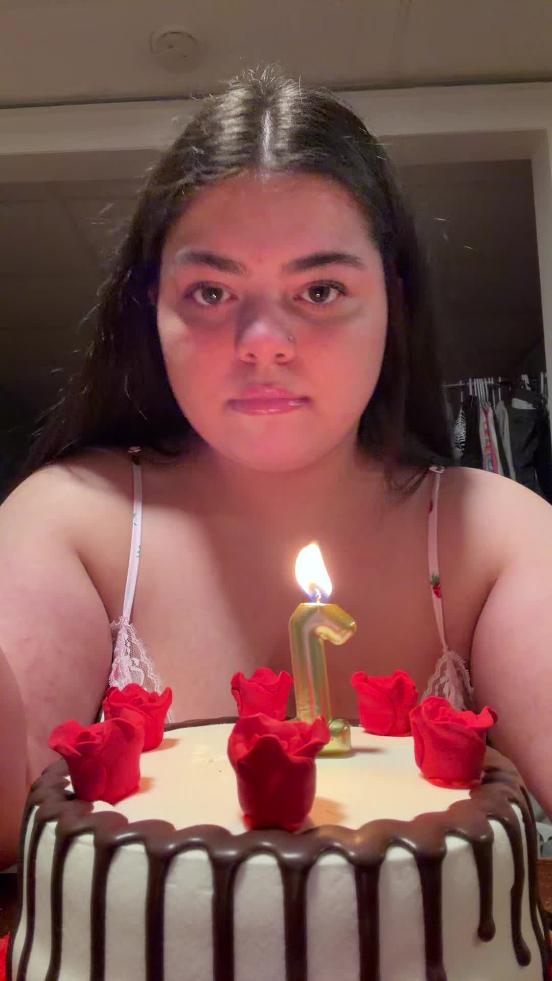 @laniepeakin