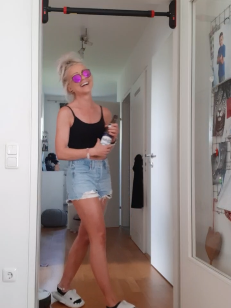 @Eva