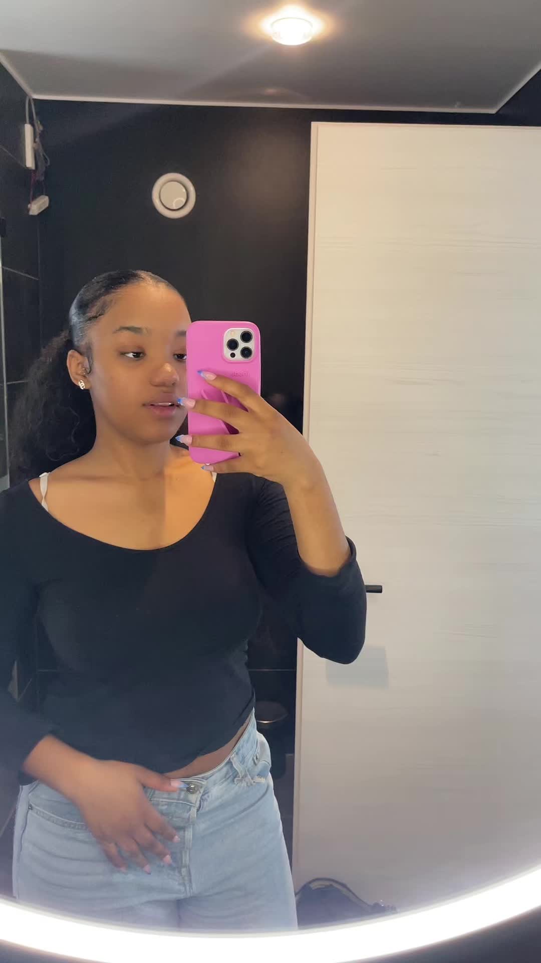 @Jamila.