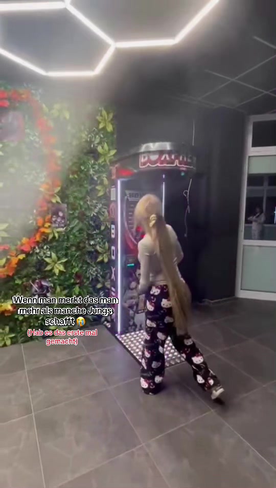 @<3
