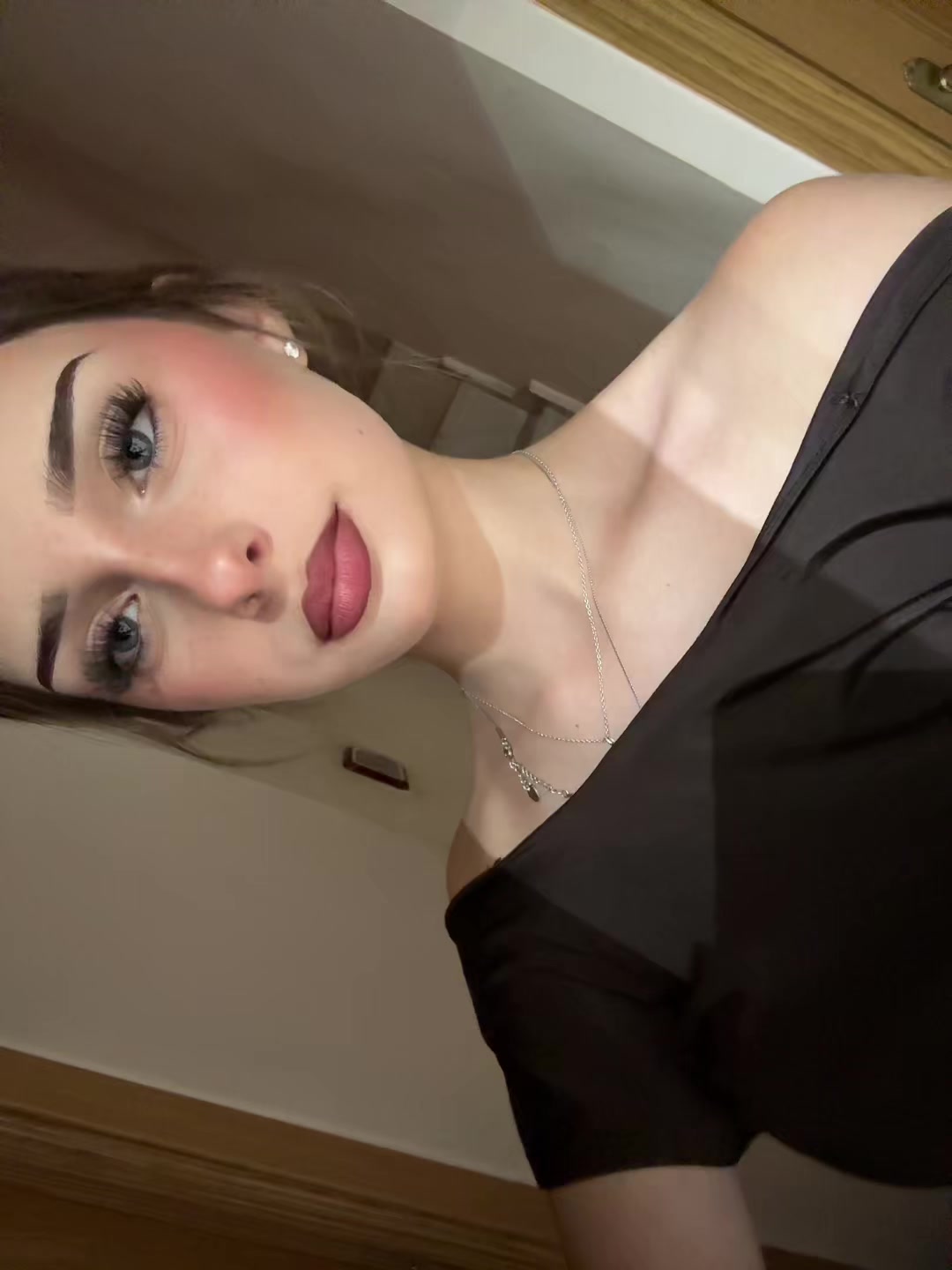 @𝓪𝓷𝓰𝓮𝓵𝓪