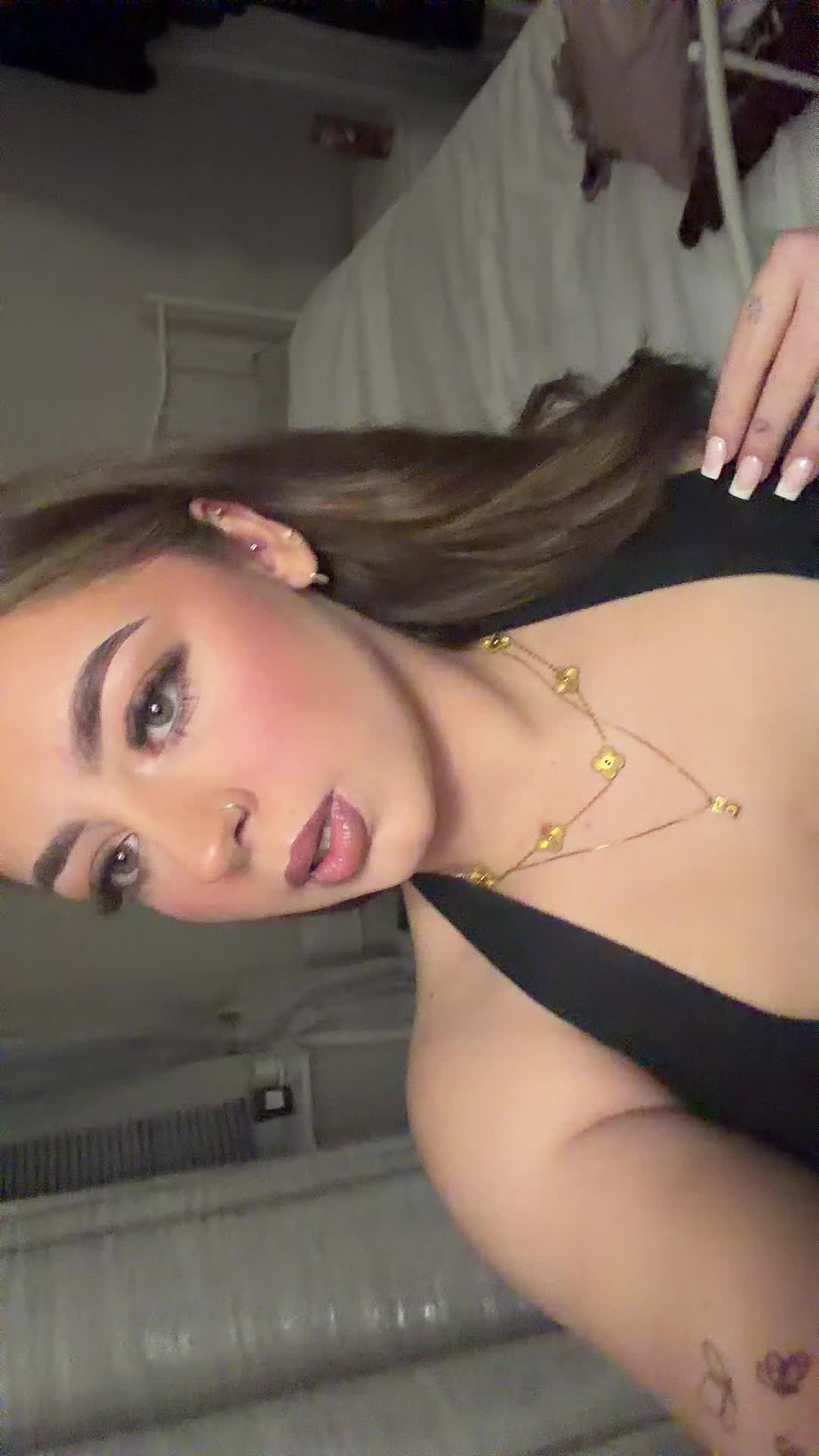 @𝑅𝓊𝒷𝓎 𝐸𝓁𝑜𝒾𝓈𝑒