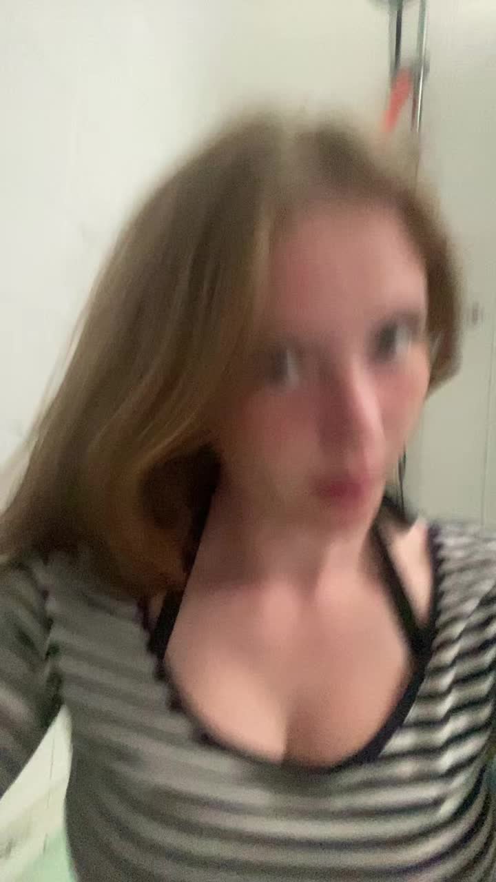 @isabella