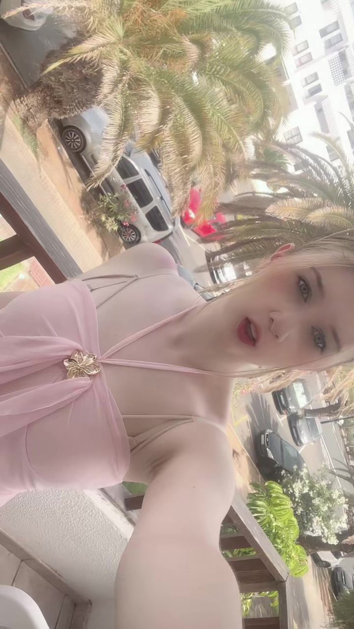 @♡。·˚˚· Leonie ·˚˚·。♡