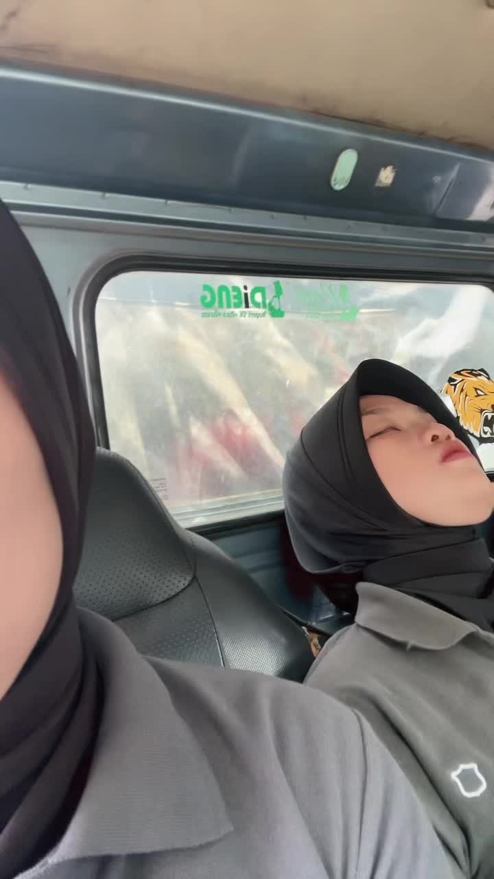 @Icha Random🦥