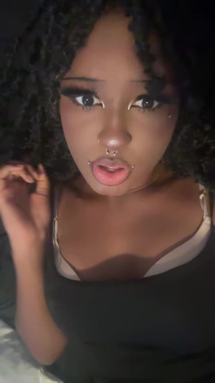 @🧁VivianVanilla🦄