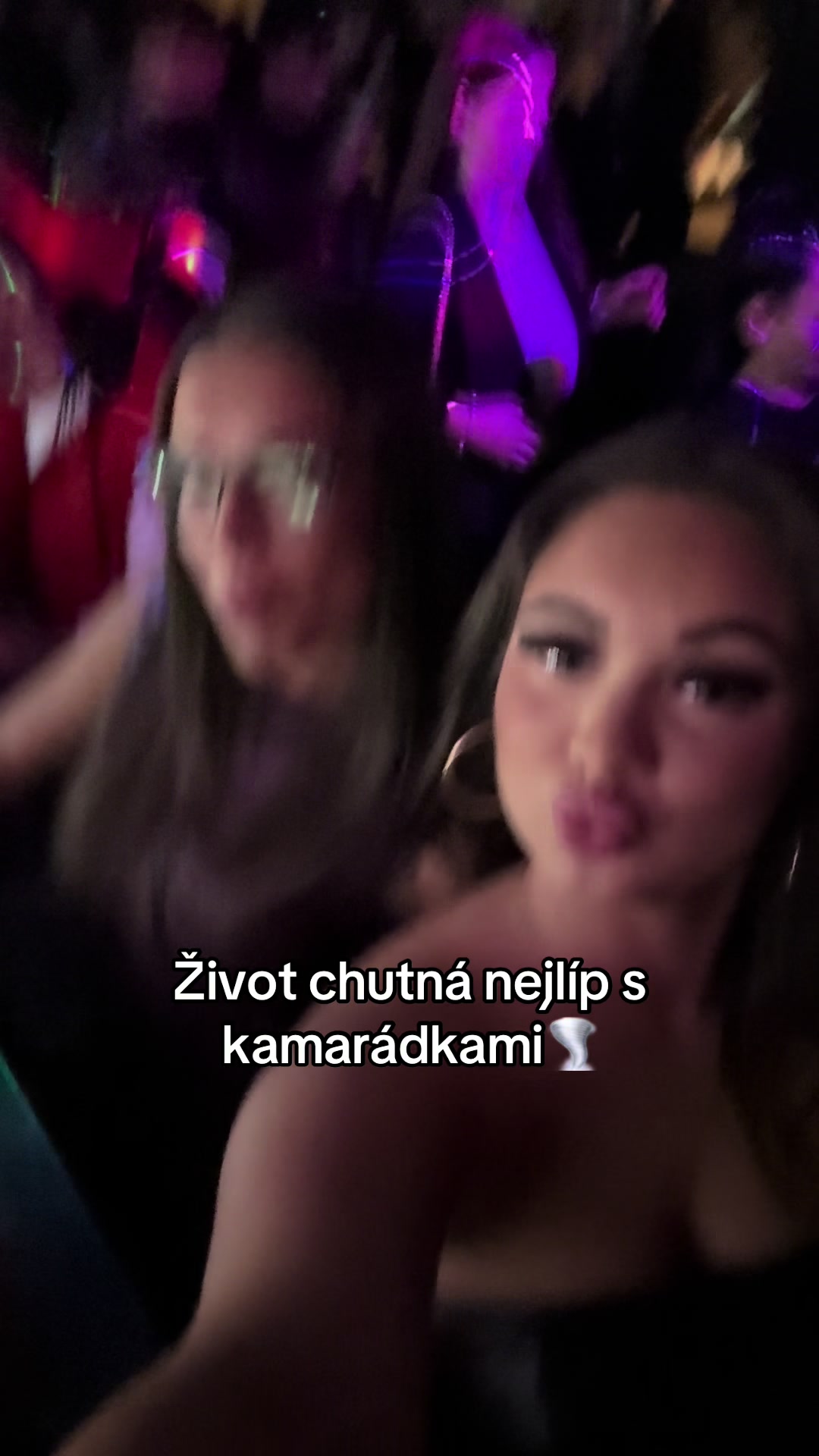 @__lauriiss__
