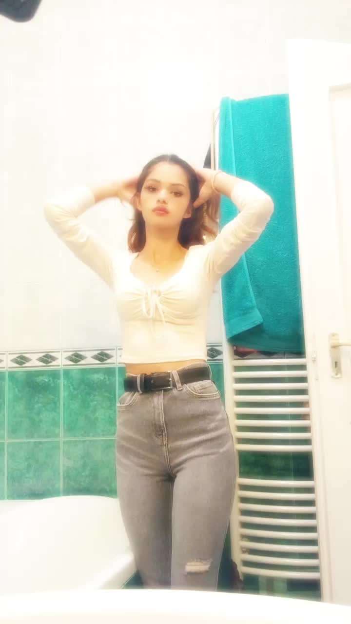@Zsuzsannakolompár