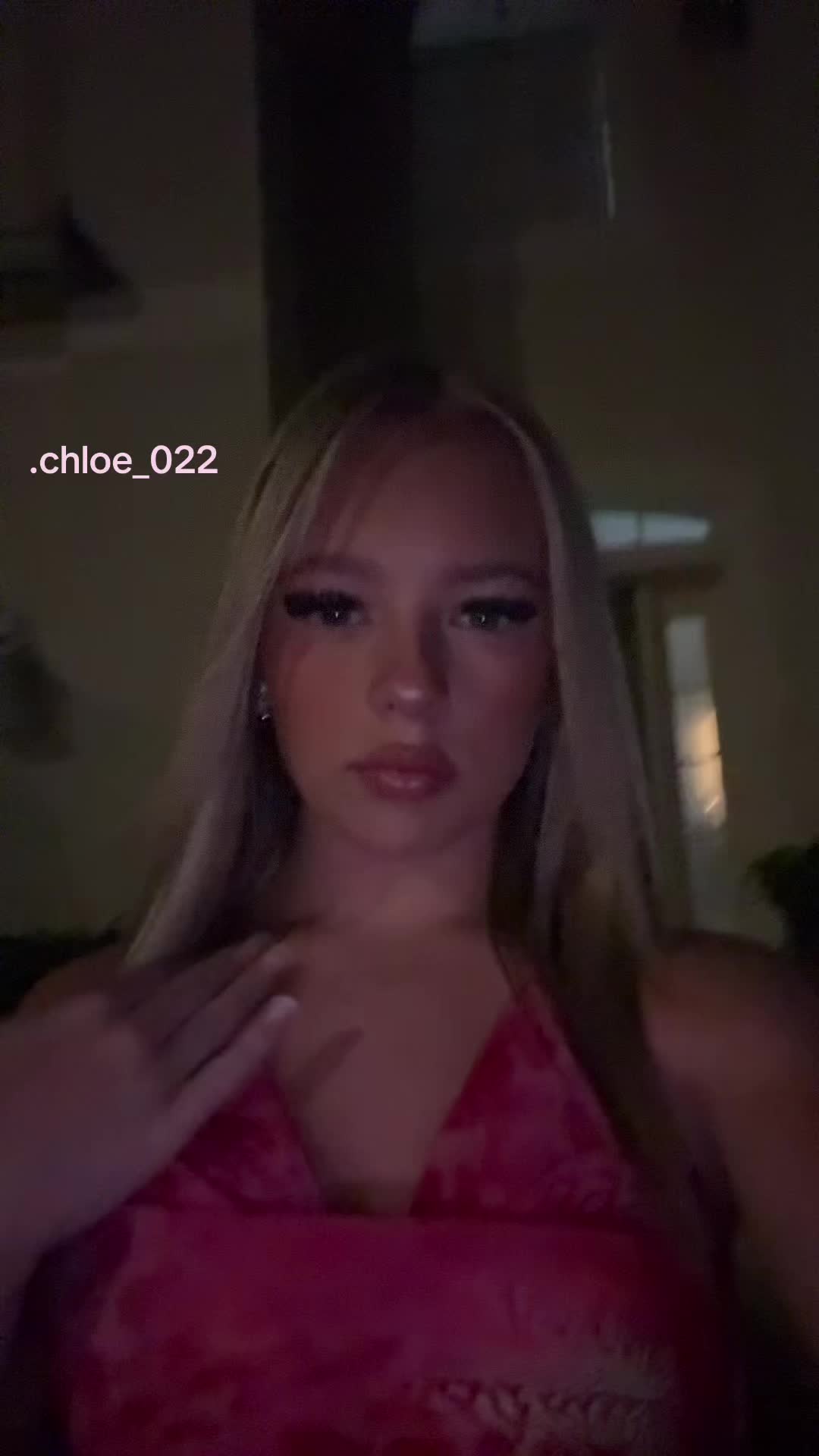 @𝐜𝐡𝐥𝐨𝐞 ⚡️💖