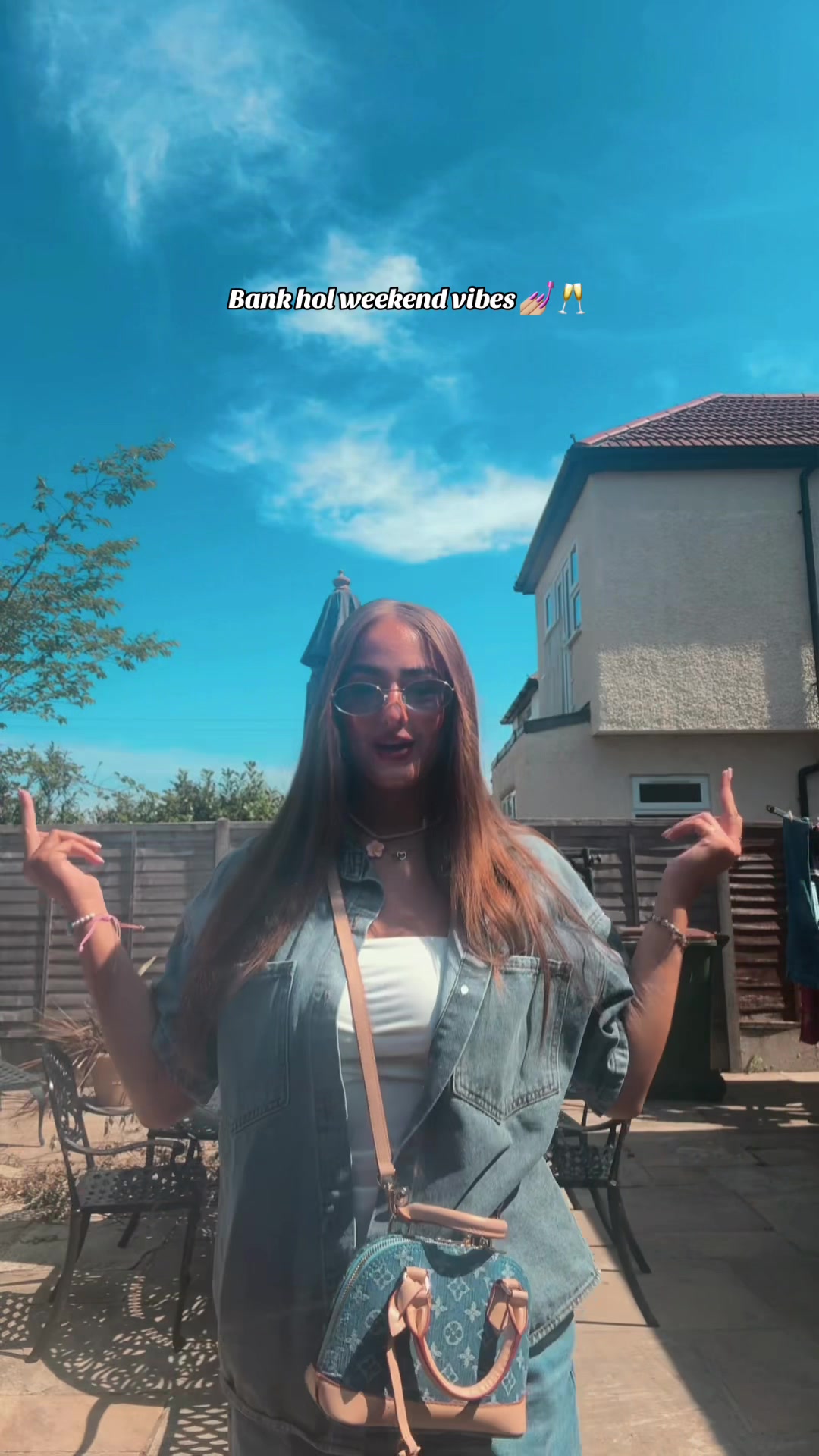 @Dani 🍒🪩🧿✨