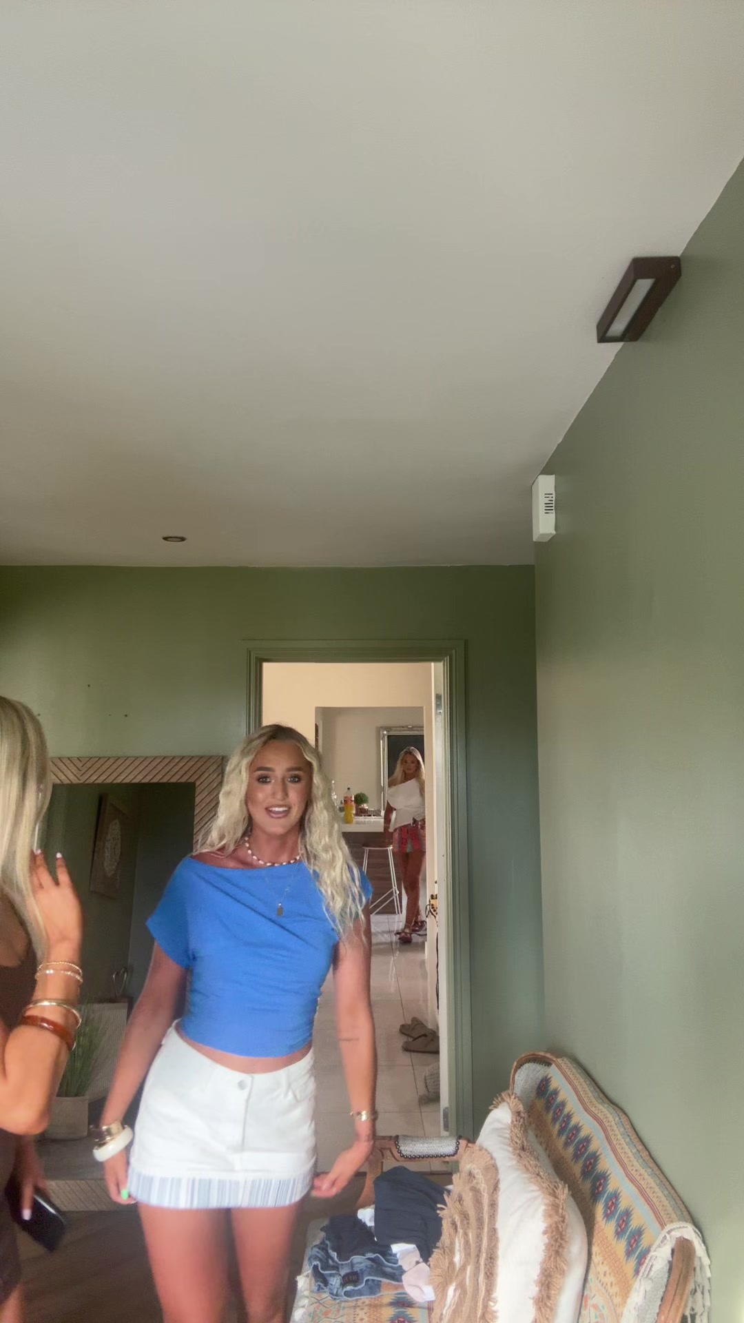 @Caitlín Kelly
