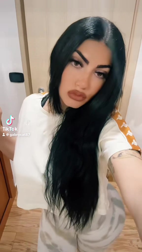 @gabrycat87