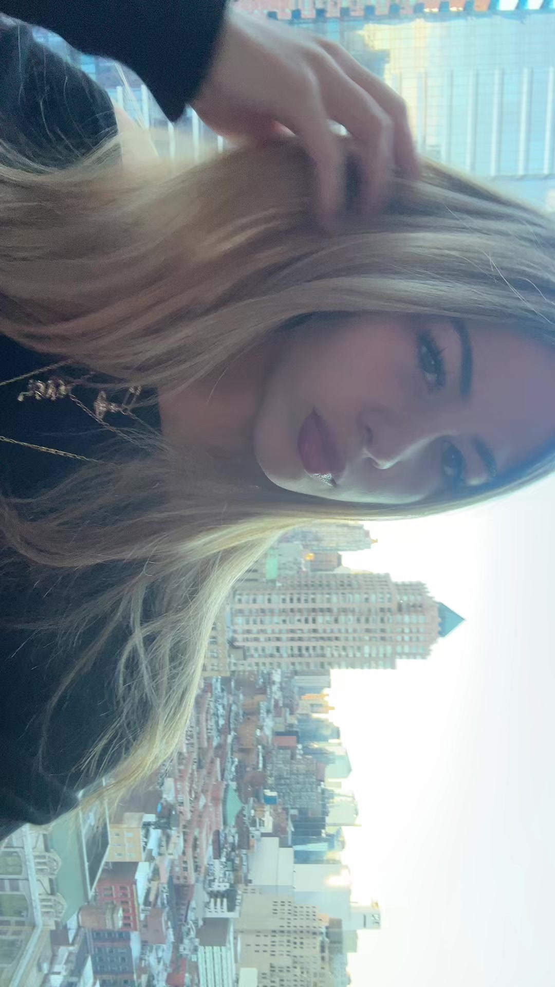 @mia🦦