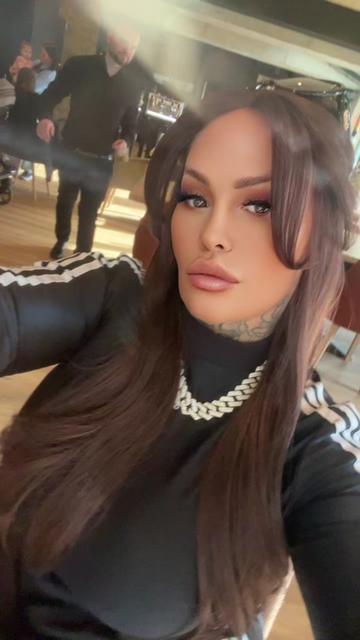 @Lala_laluna_official