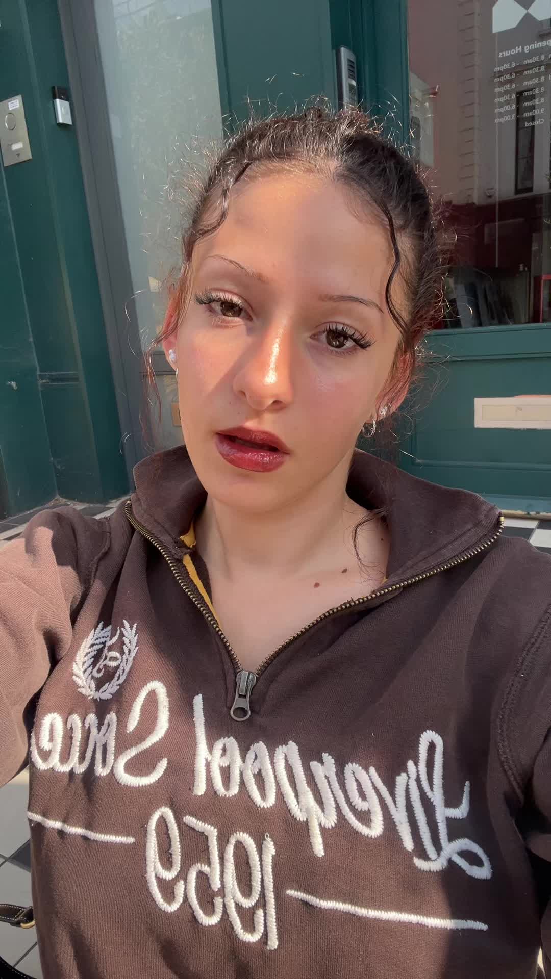 @꩜