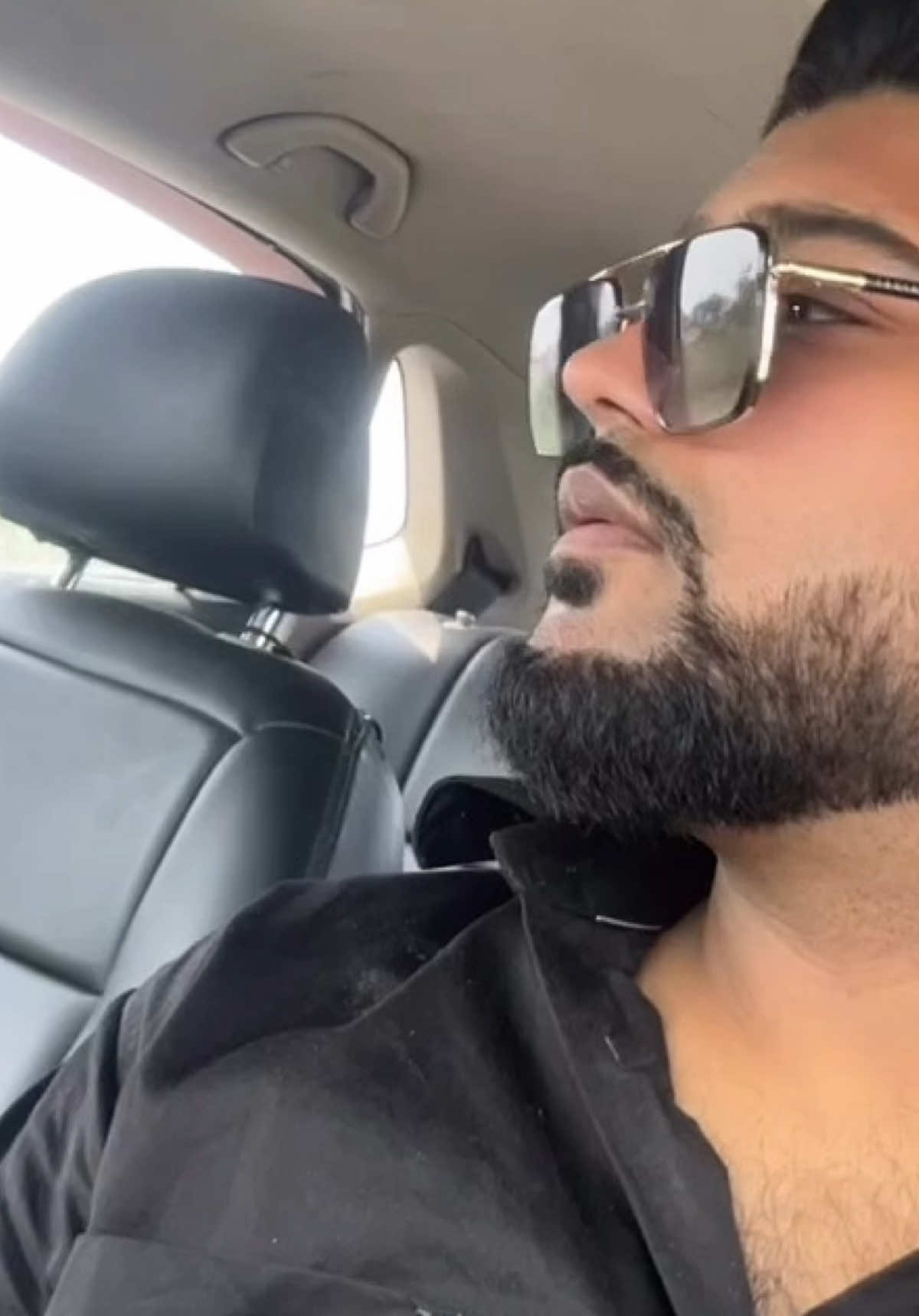 @Nik dhingra♠️