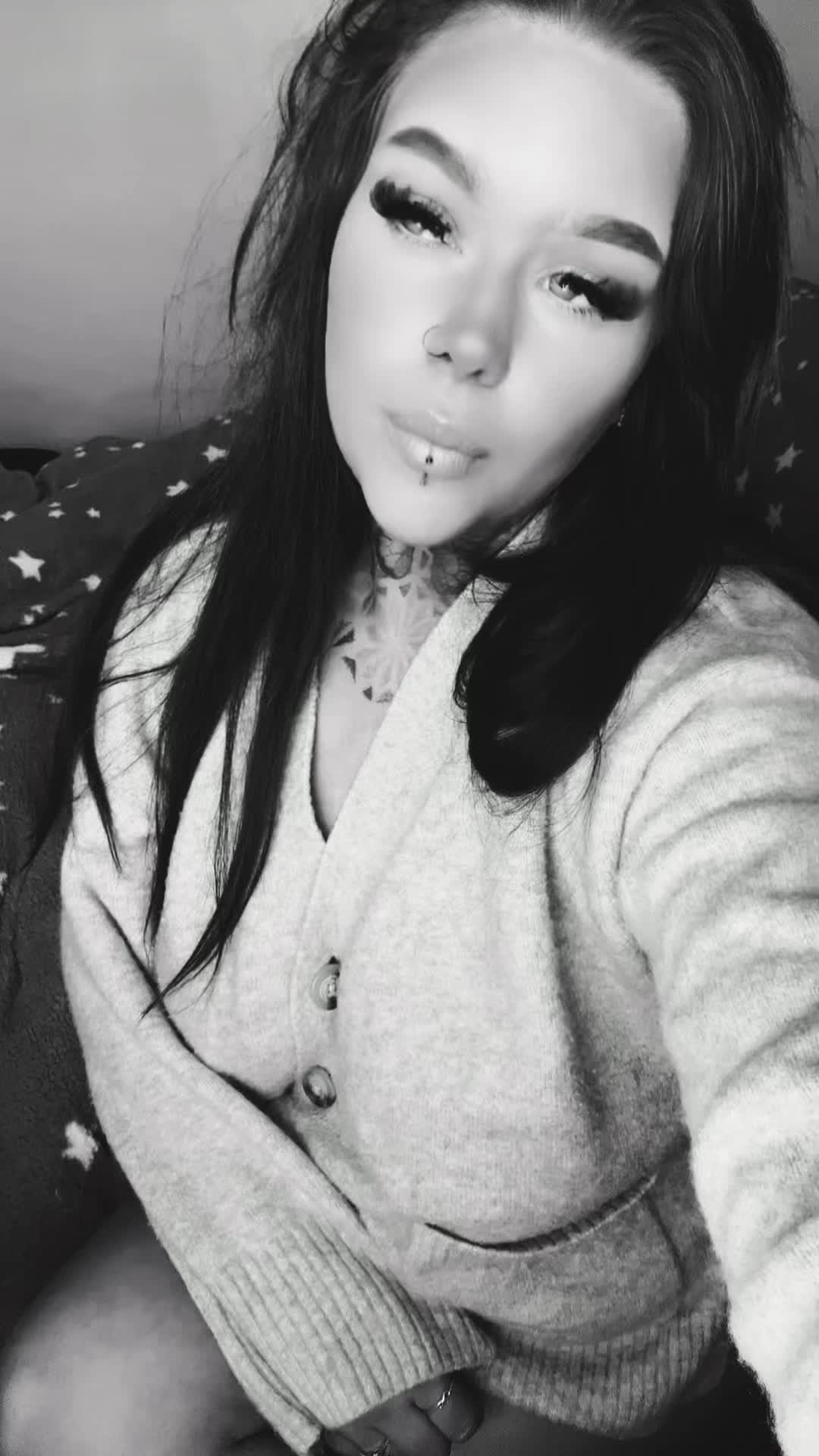 @Carly💓🌪️