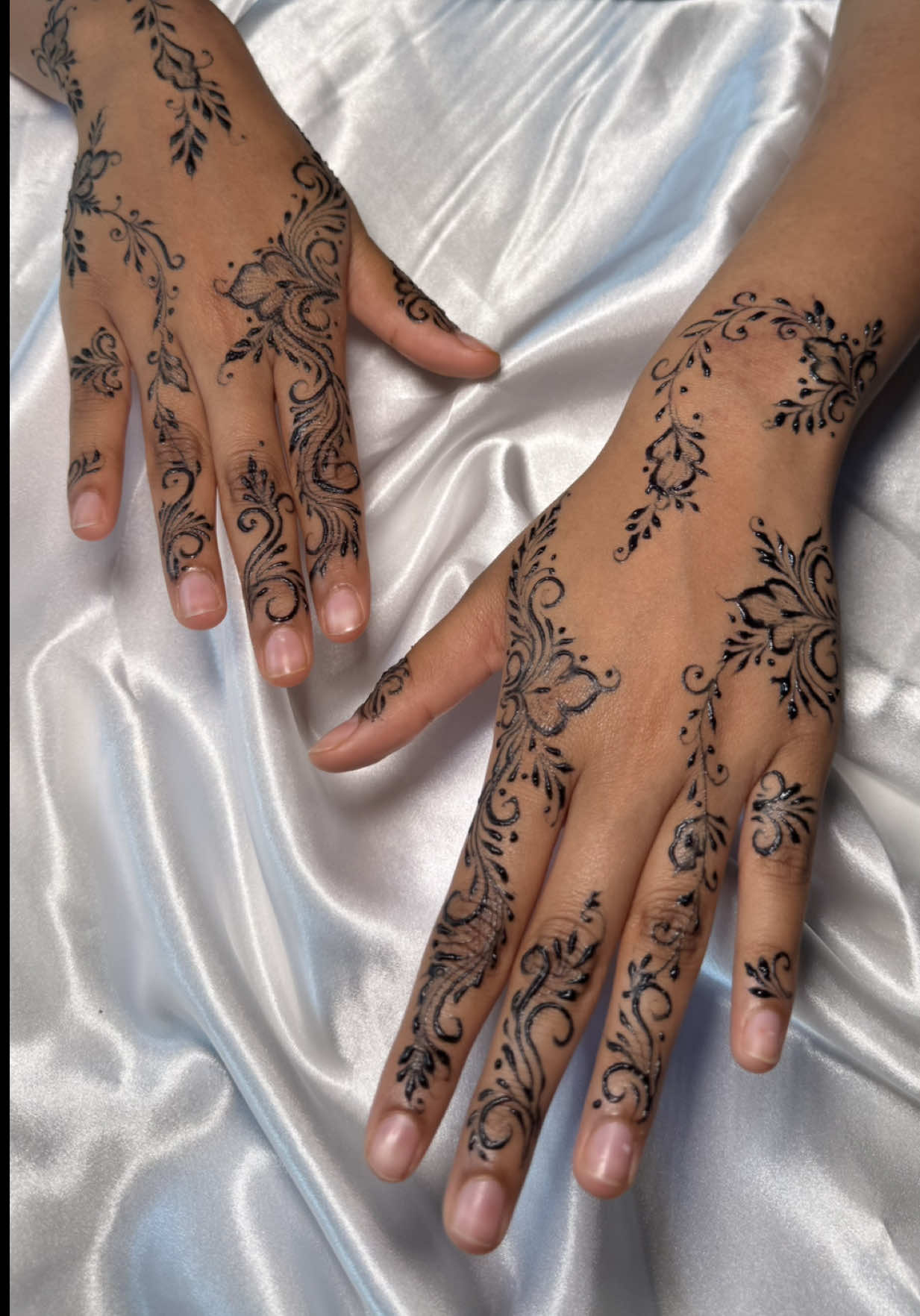 @Leicester Mendhi Artist