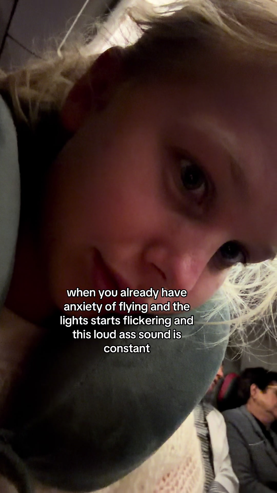 @elisedrinksalmondmilk