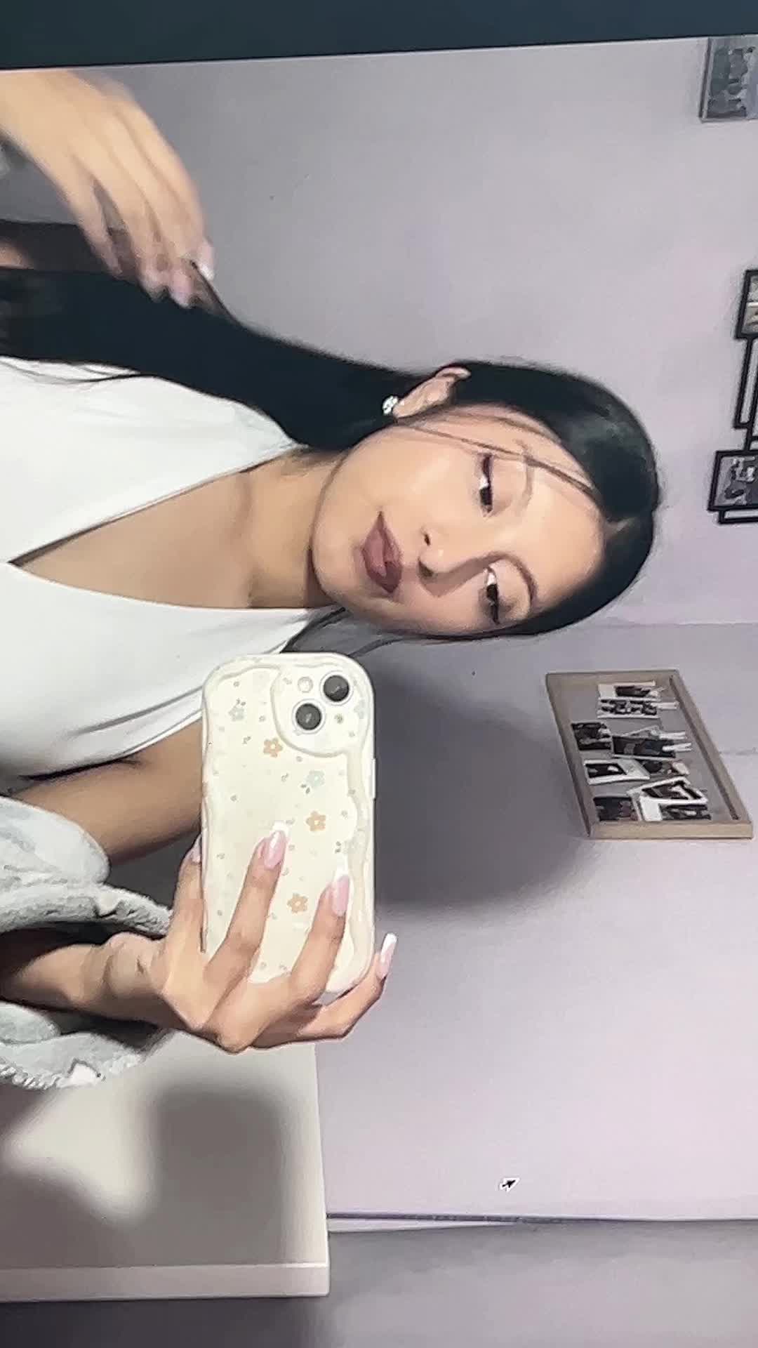 @Ana Veronica