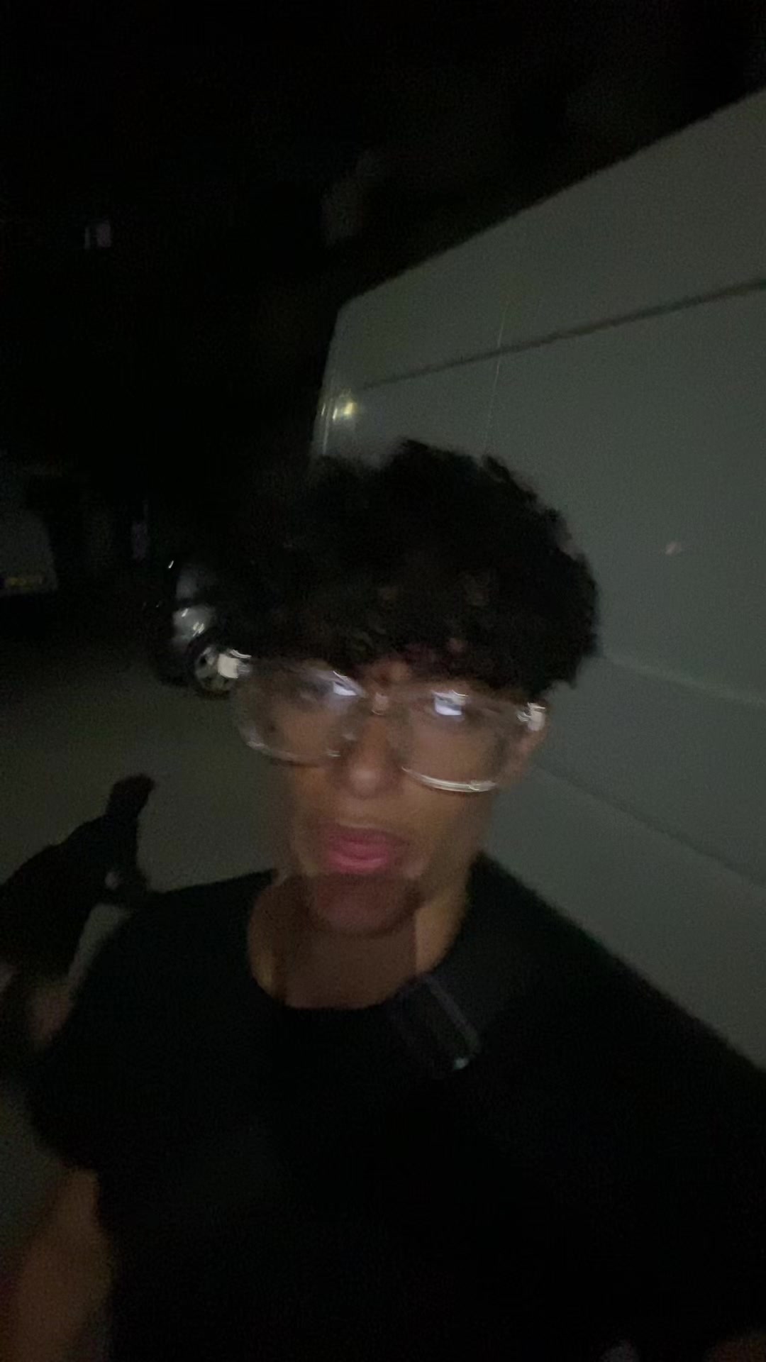 @🤠