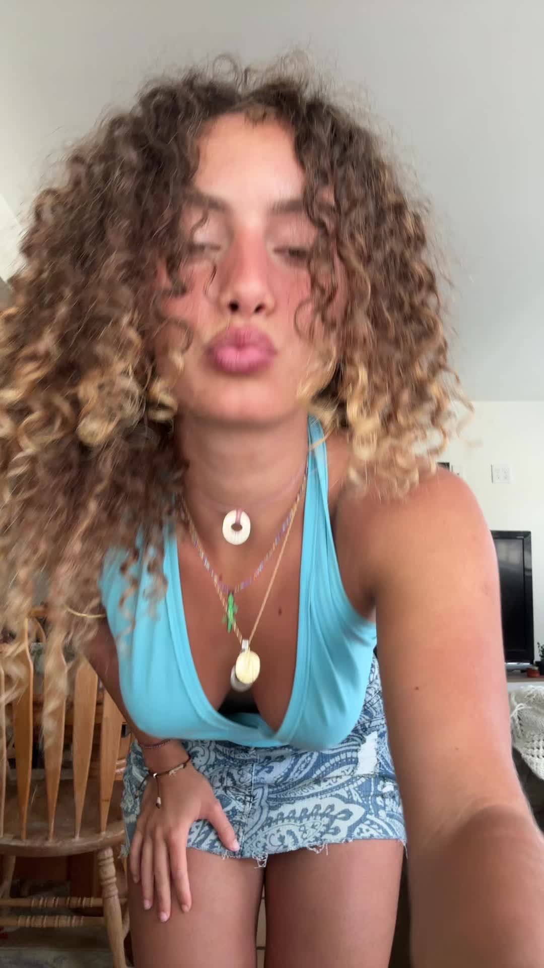 @Tina