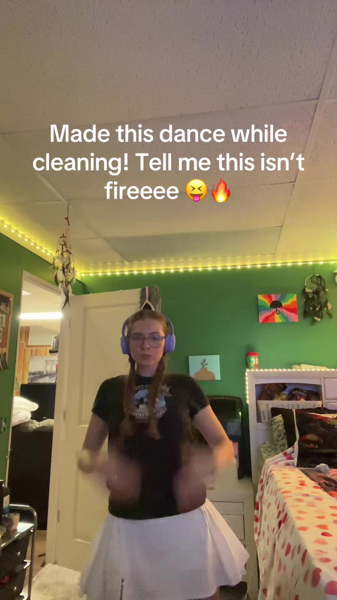 @Jalynn3.