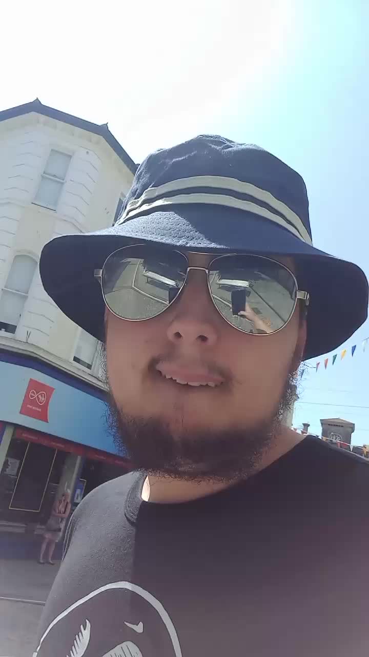 @AdzKebabz