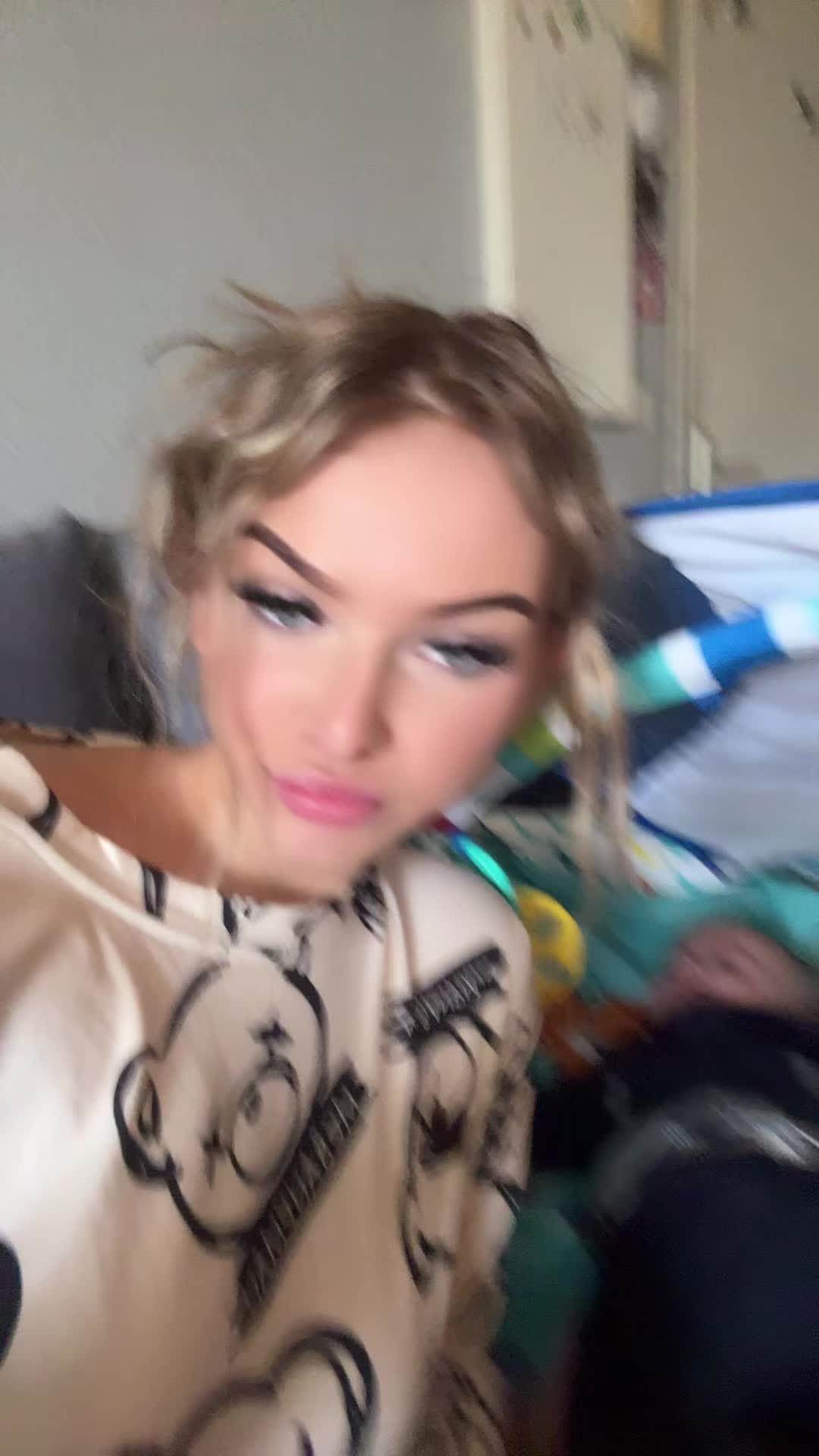 @🥶