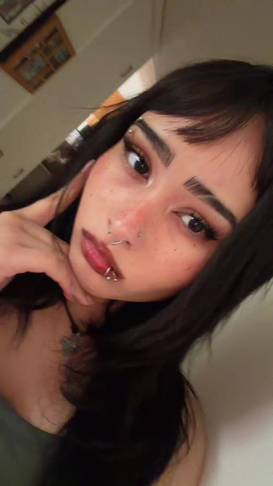 @imnotyorsavior