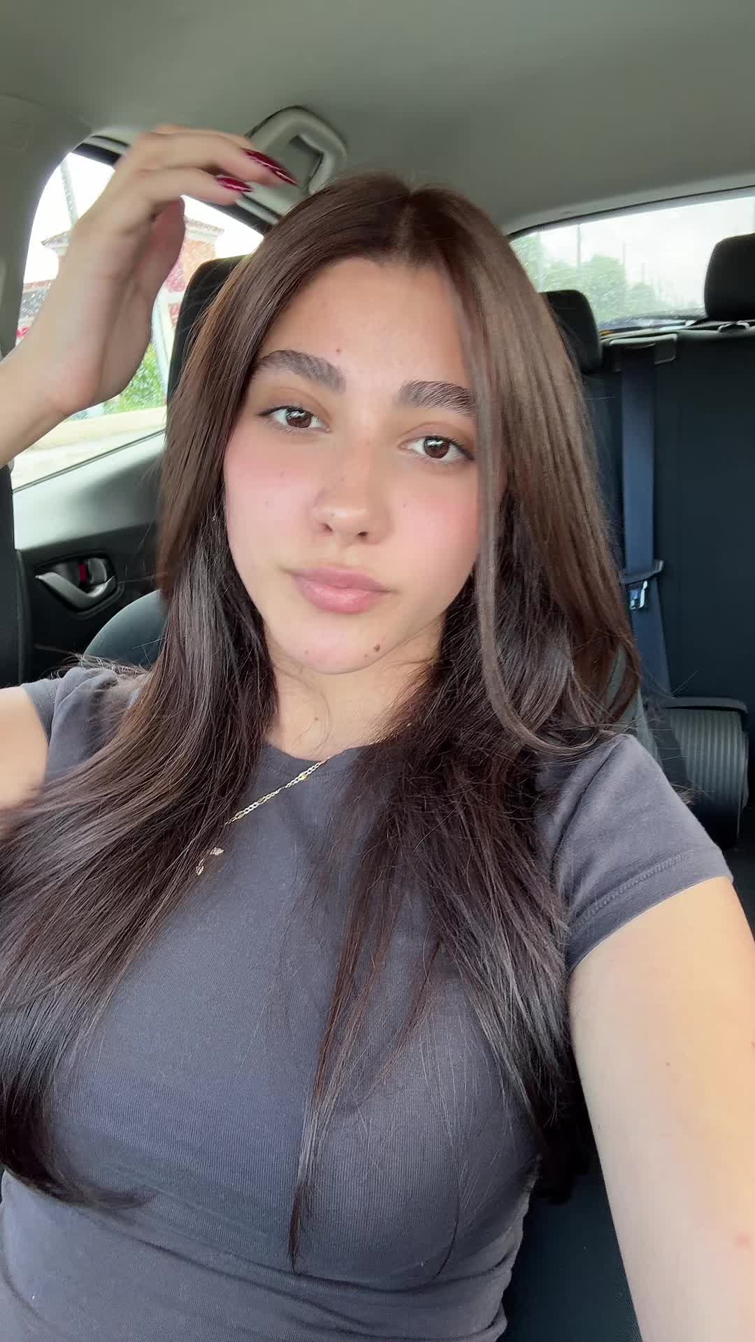 @_sheylan_