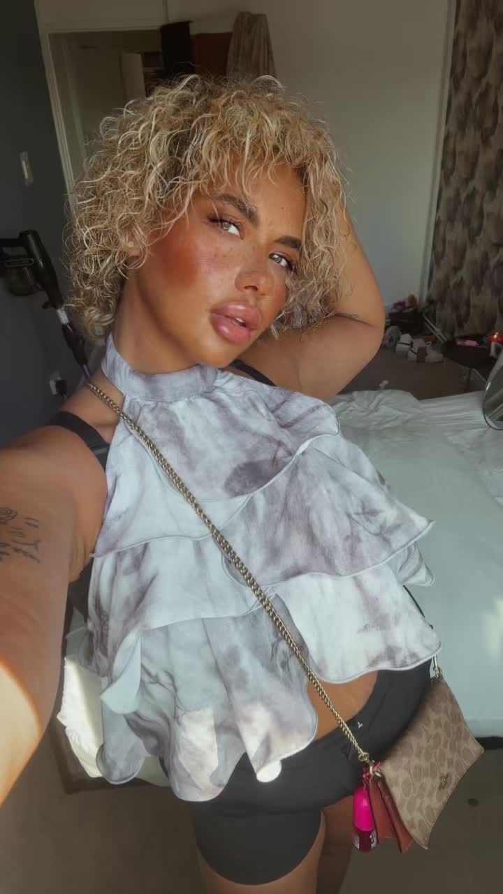 @Astra Louise Anderson