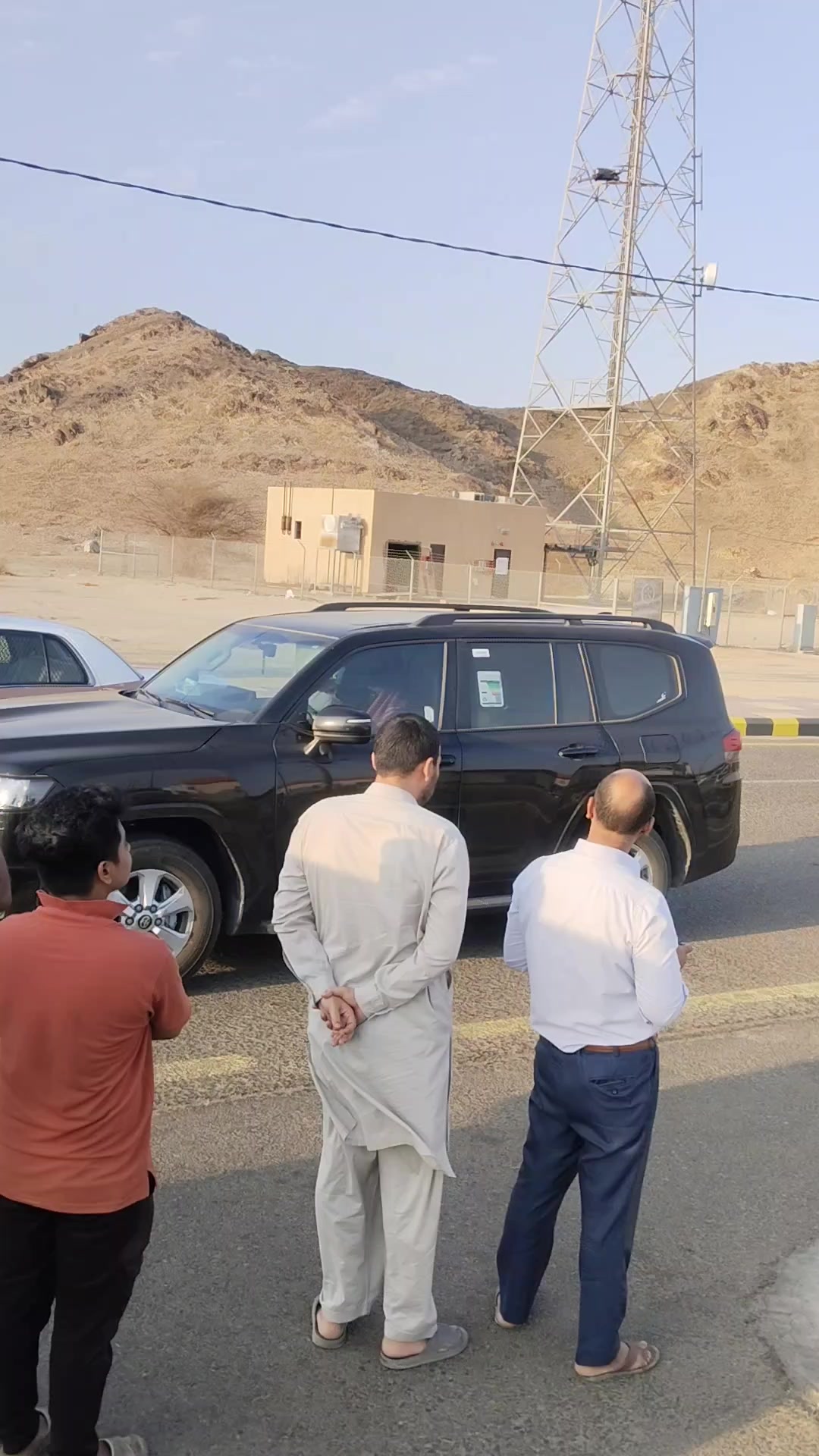 @Mo Ajru 333