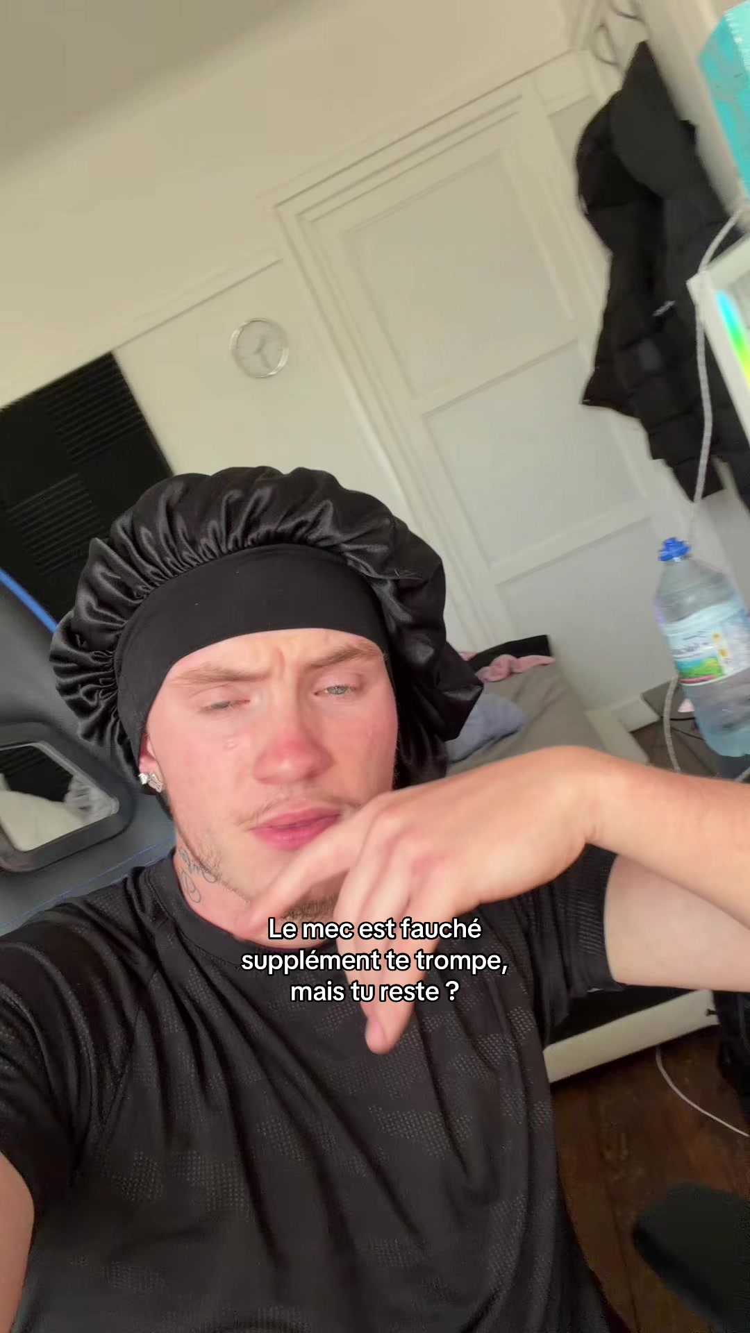 @1whitos 🎩