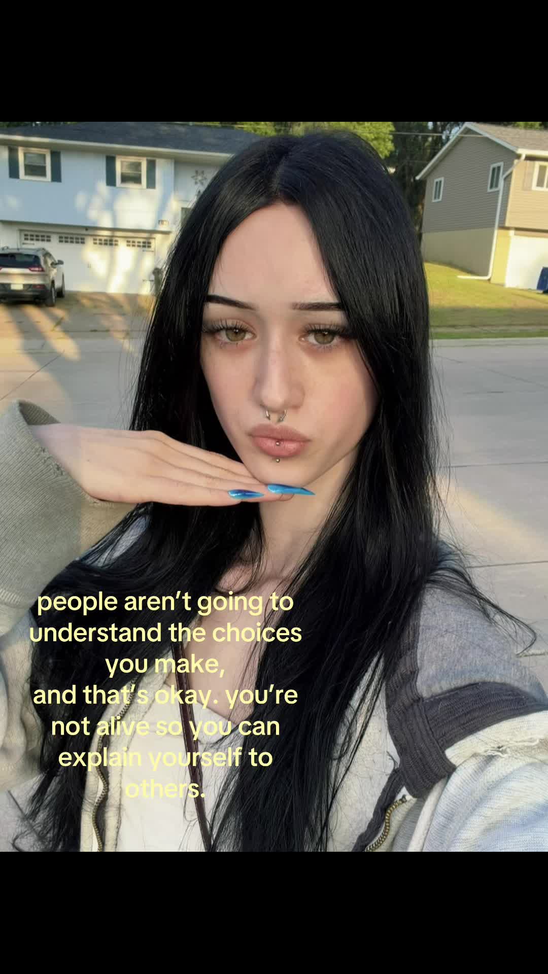 @ur.crystal.gf