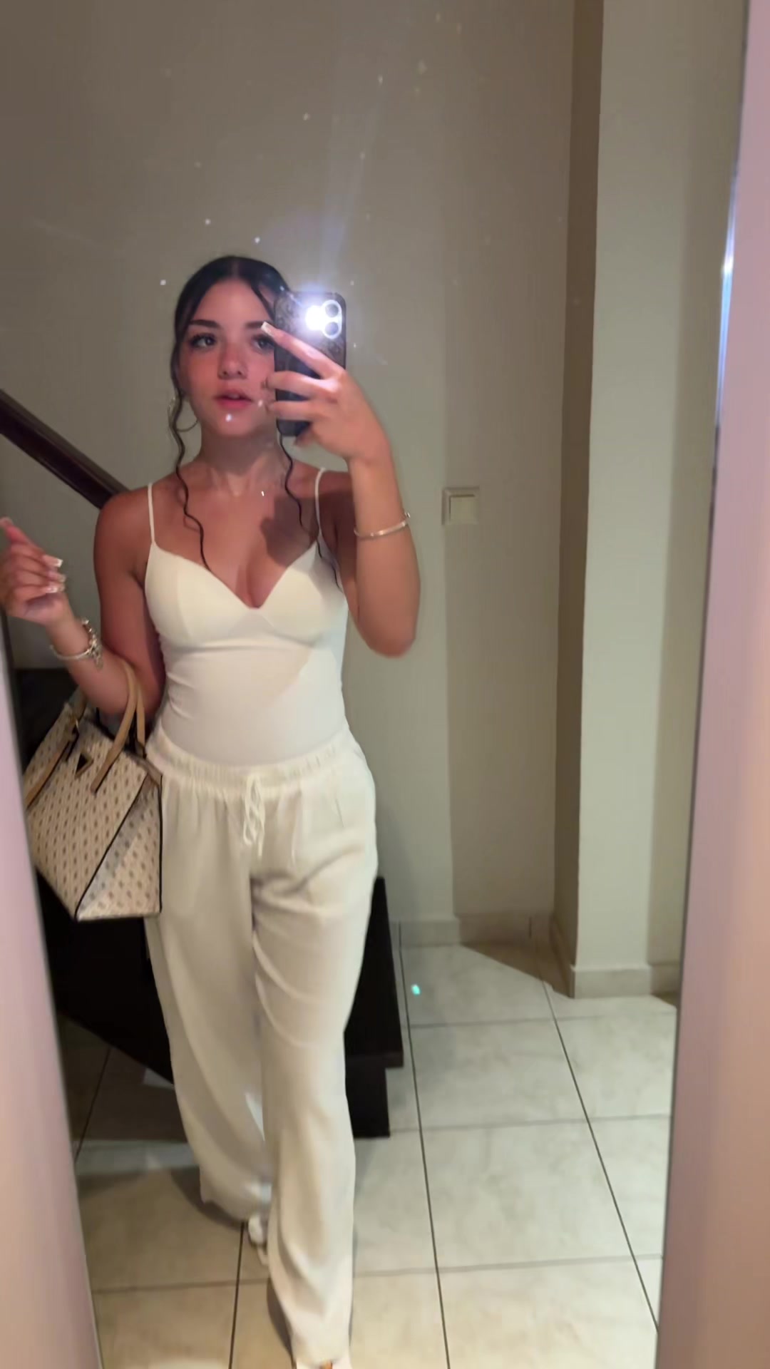 @Eveee