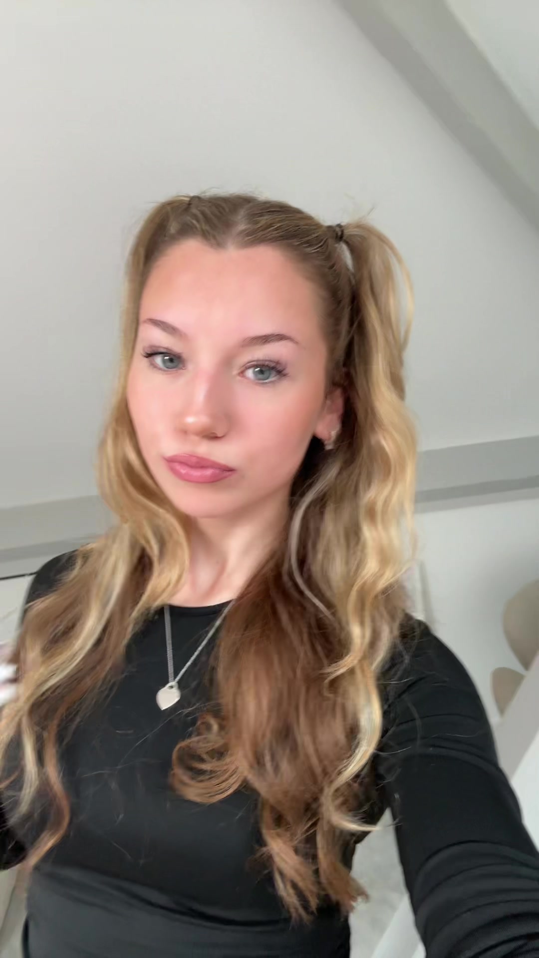 @Dest2258