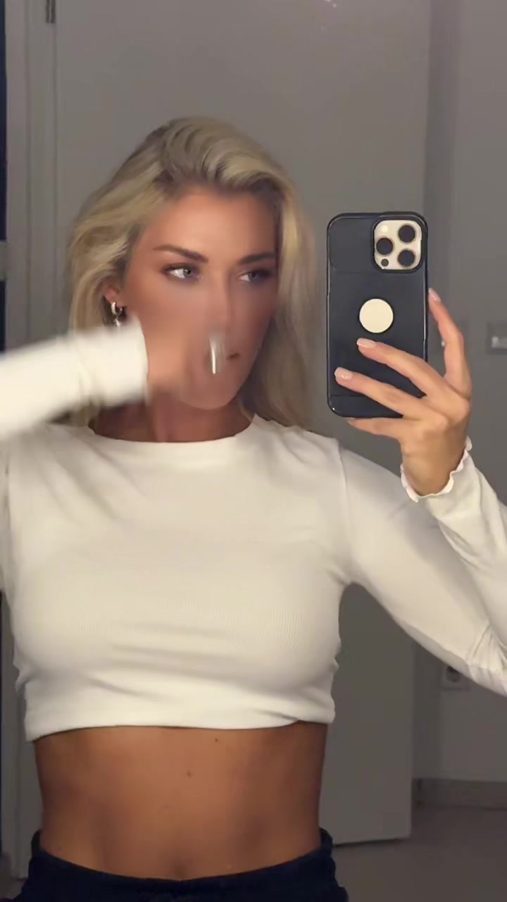 @Ariana