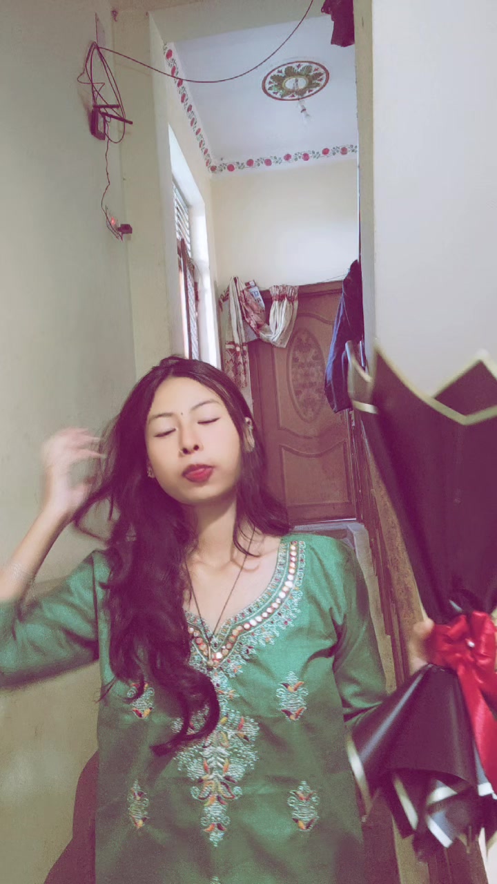 @[&deg;🧿🦋 FuChhu🖤🍄&deg;]