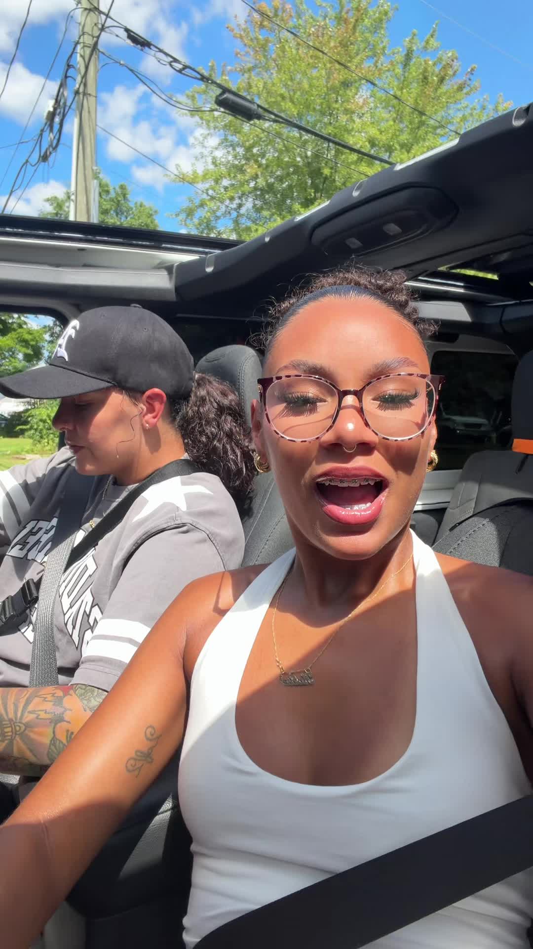@olianney