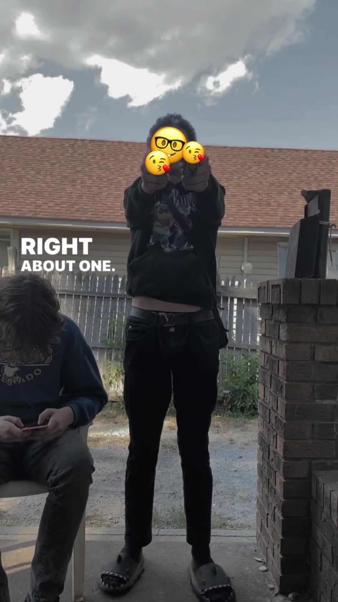 @Money_dk4