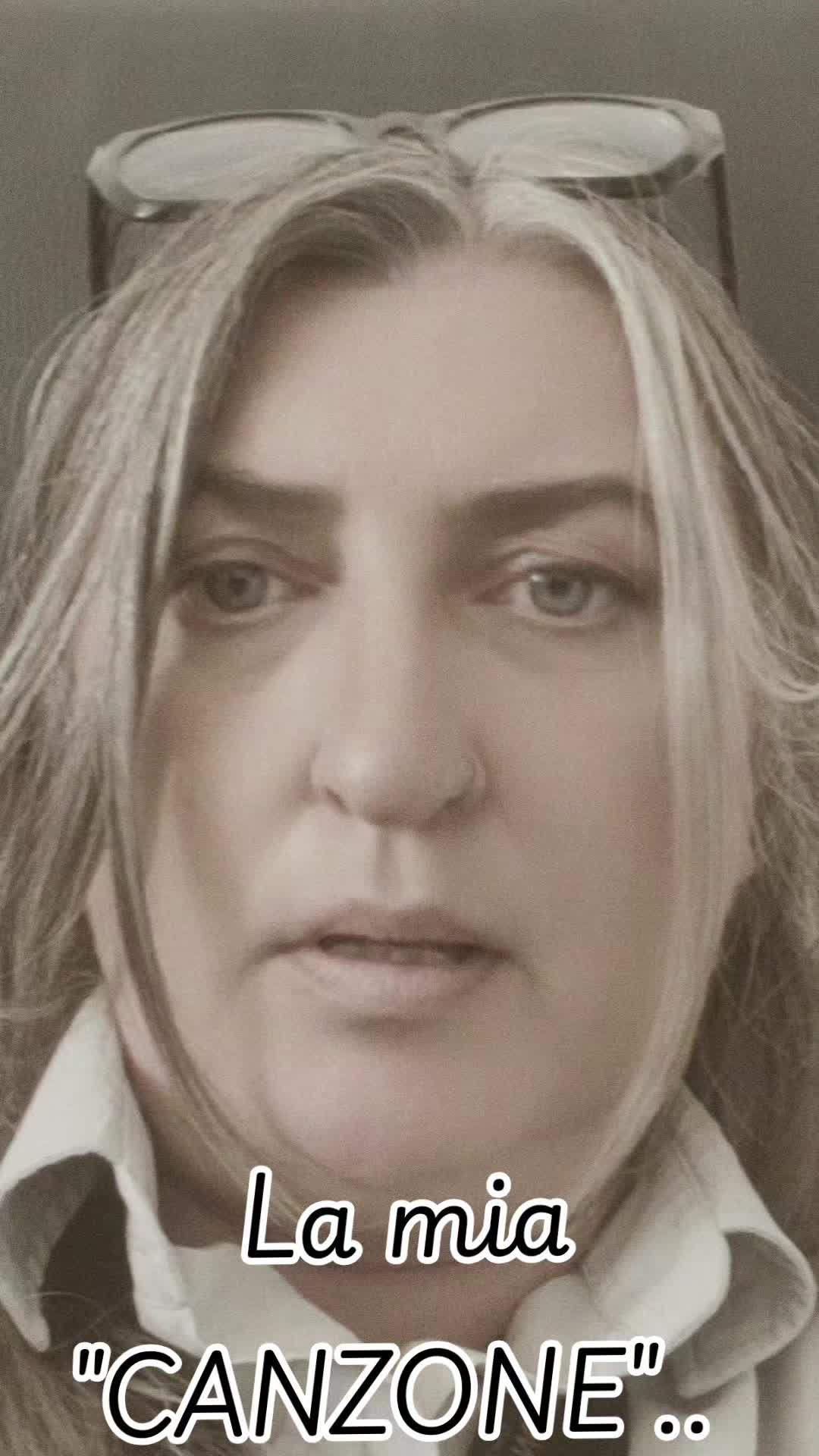 @Moni Monik