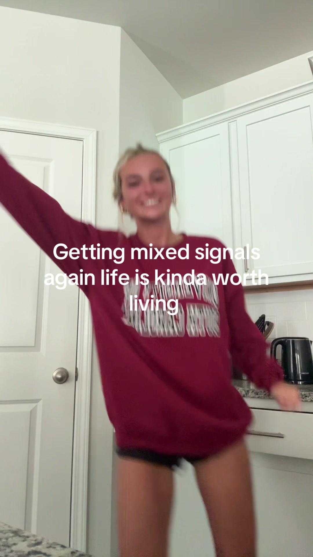@⃟