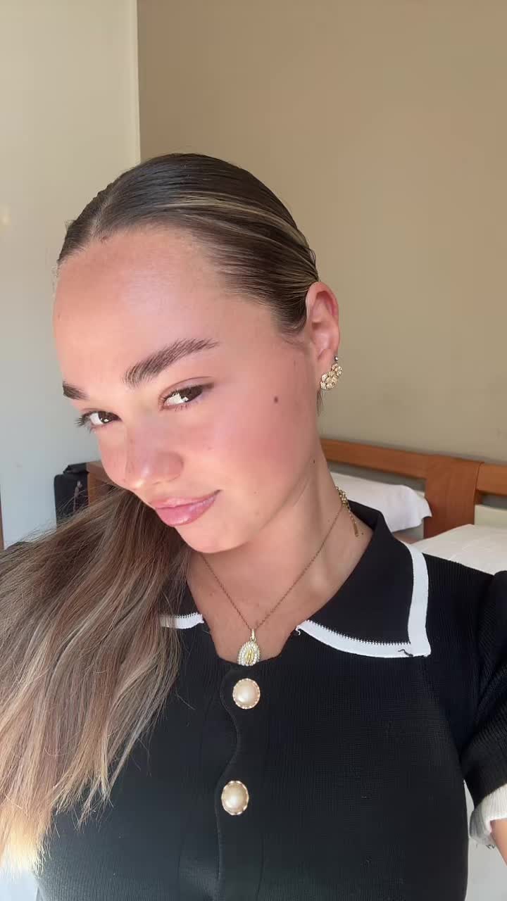 @𝘔𝘢𝘳𝘺𝘢🤍🐆🍸☀️