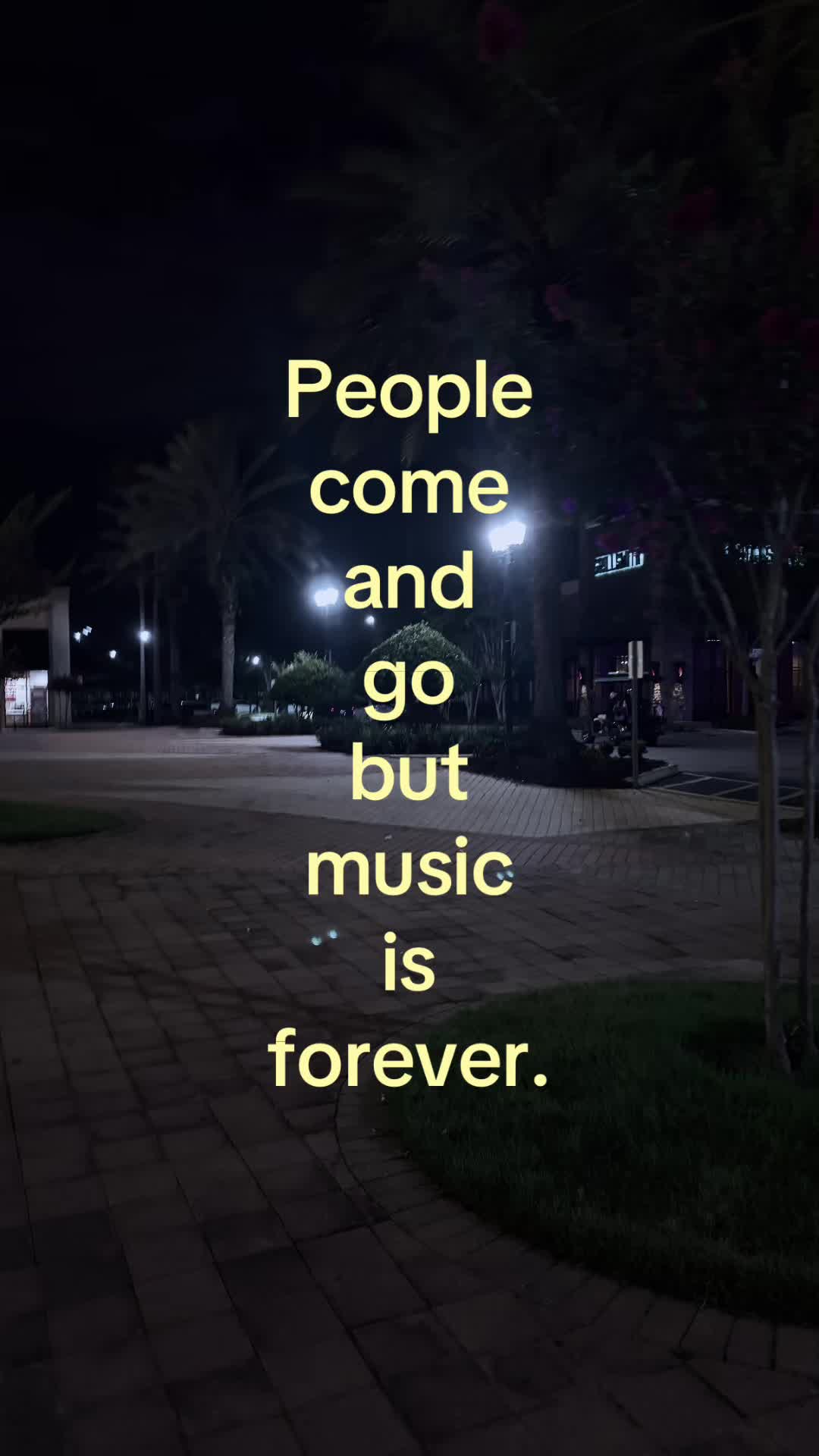 @imsoxxo