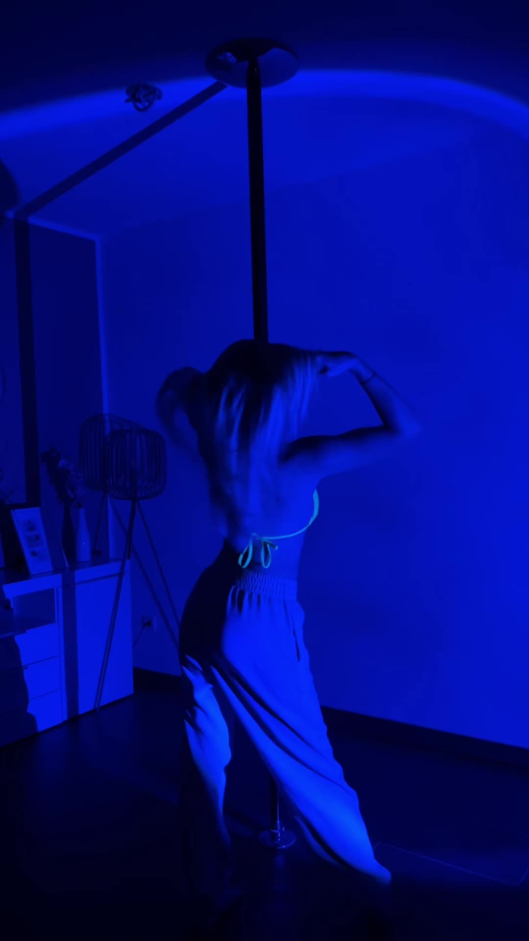 @𝗣𝗼𝗹𝗲𝗕𝘆𝗖𝗲𝗹𝗶𝗻𝗲🩷