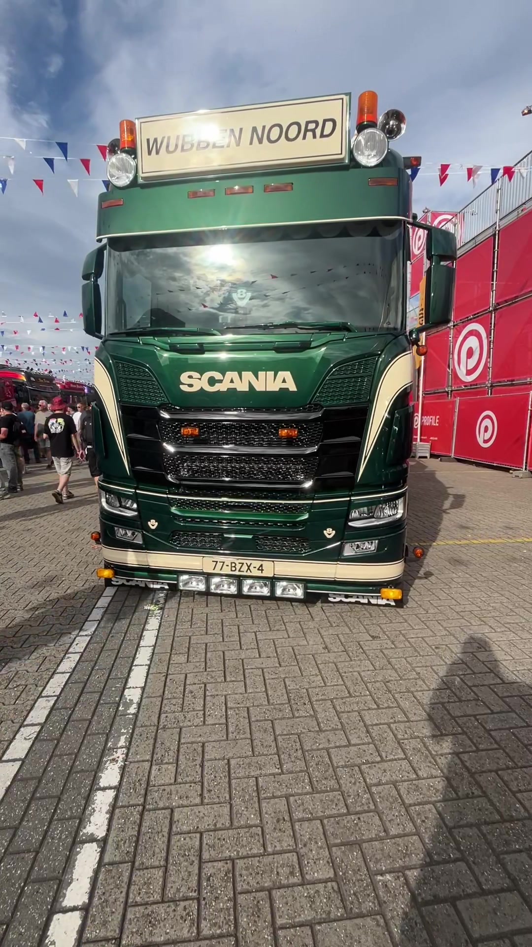 @Truckspotter-_-Leon09