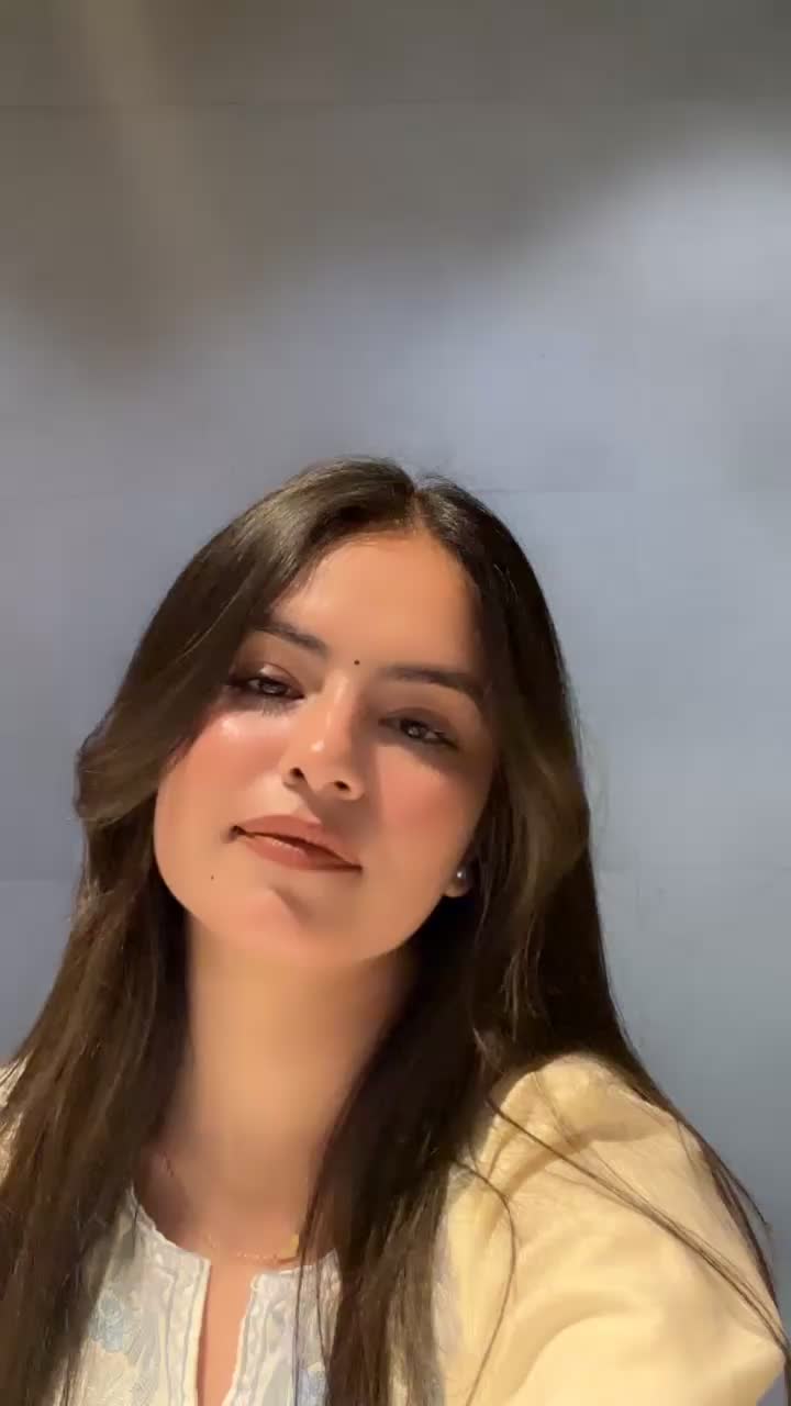 @Aastha🤍